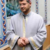 2260 Imam, Vorbeter Ibrahim Sökmen - Sarik und Cübbe, Kopfbedeckung und Mantel. | 